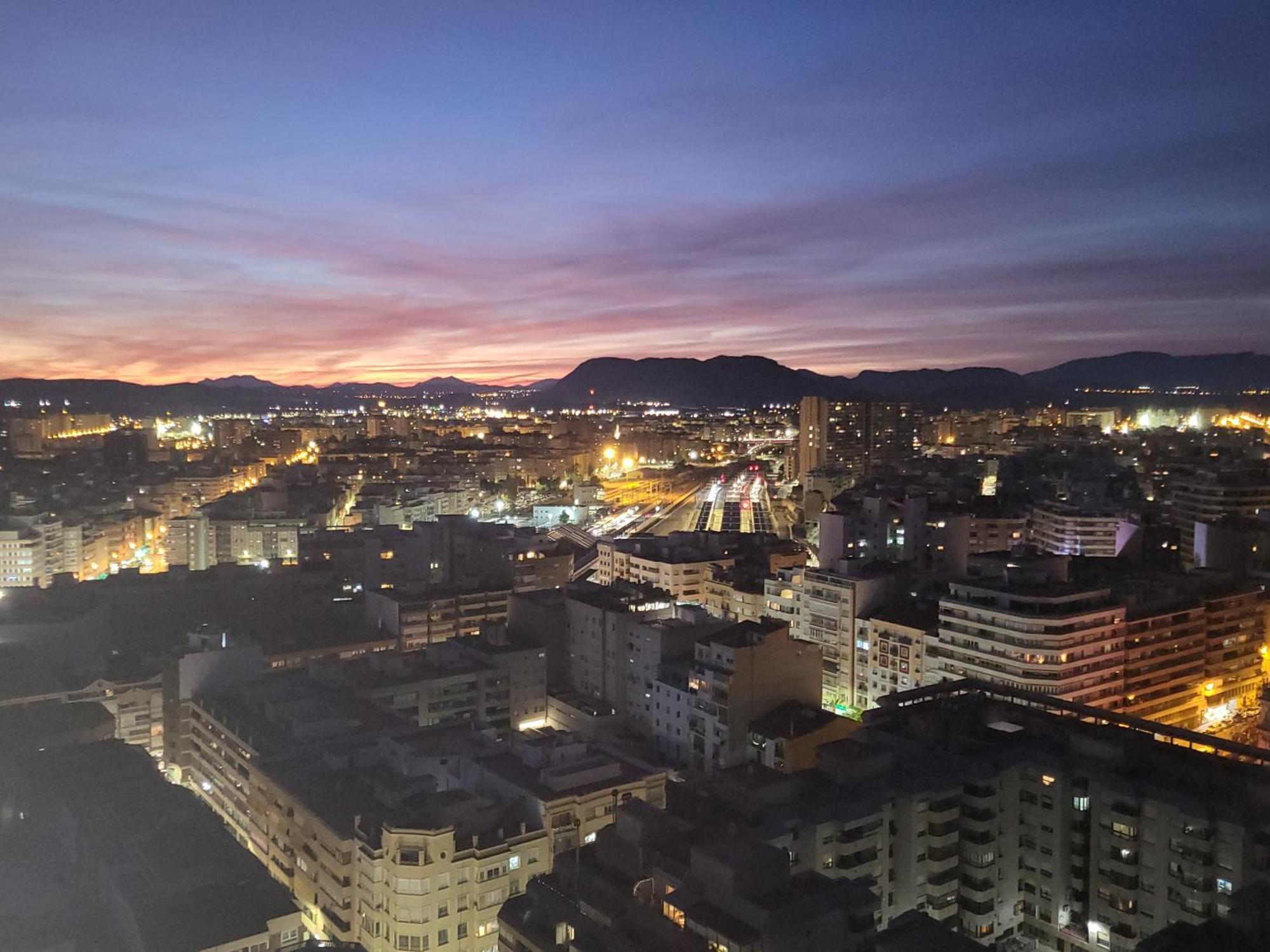 Charming Studio In The Center Of The City Apartamento Pleno Centro De Alicante Exterior photo